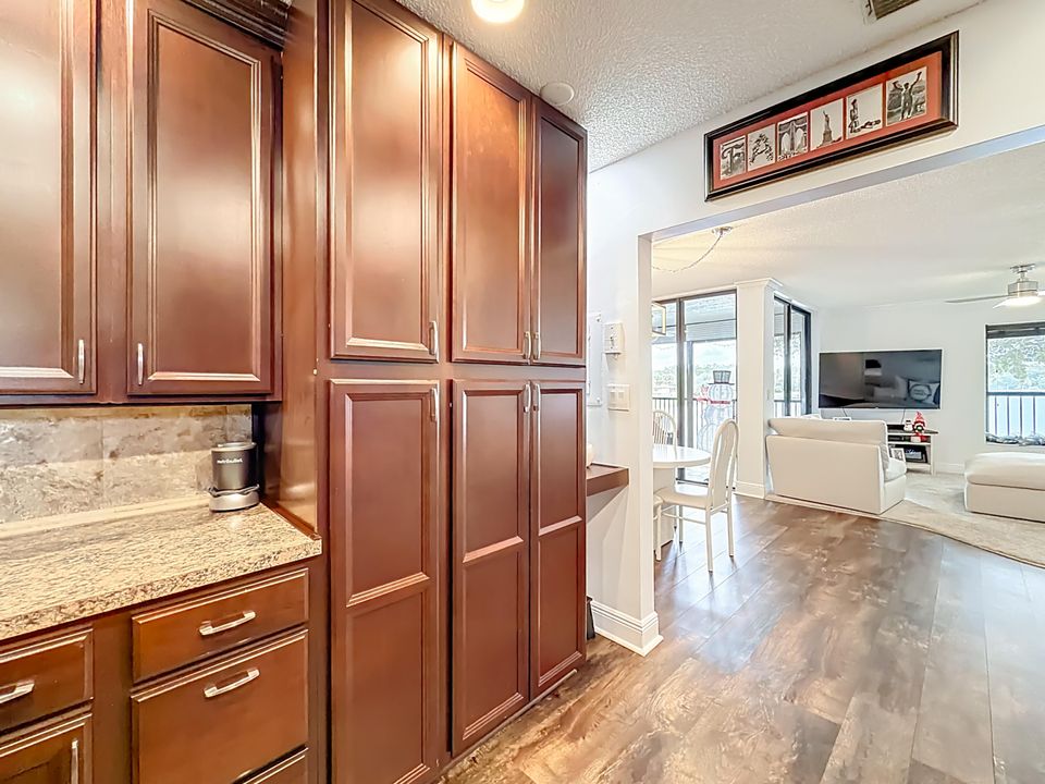 В аренду: $2,350 (3 спален, 2 ванн, 1120 Квадратных фут)