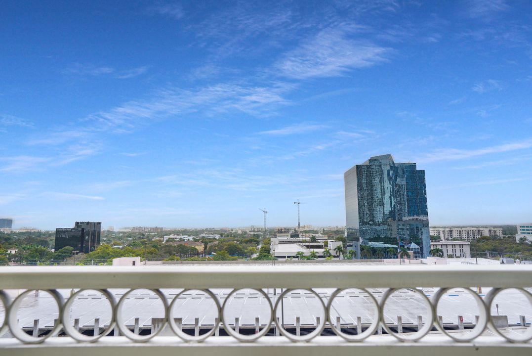 For Sale: $549,000 (2 beds, 2 baths, 1246 Square Feet)