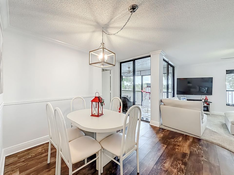 В аренду: $2,350 (3 спален, 2 ванн, 1120 Квадратных фут)