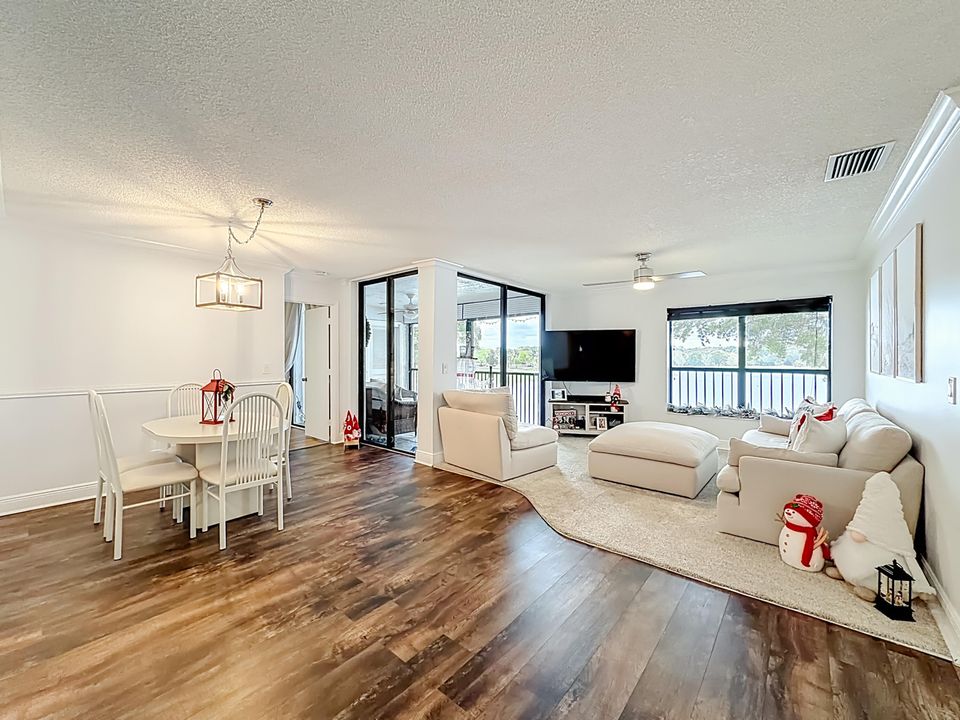 В аренду: $2,350 (3 спален, 2 ванн, 1120 Квадратных фут)