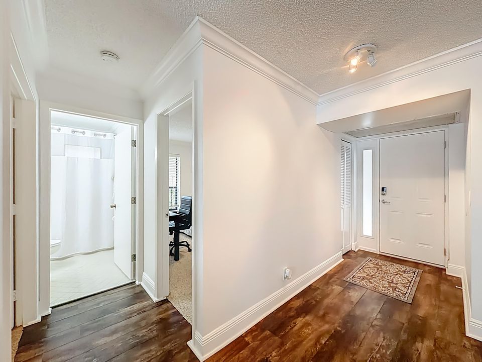 В аренду: $2,350 (3 спален, 2 ванн, 1120 Квадратных фут)