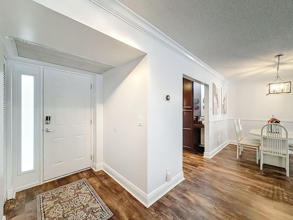 В аренду: $2,350 (3 спален, 2 ванн, 1120 Квадратных фут)