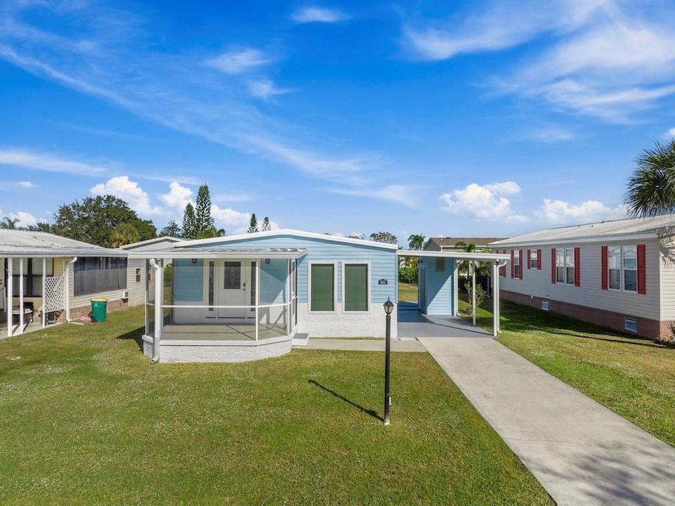 For Sale: $169,000 (2 beds, 2 baths, 1152 Square Feet)