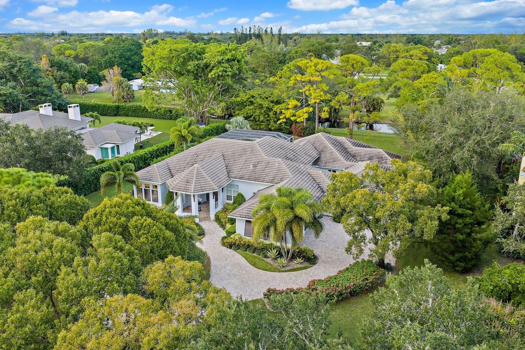 For Sale: $4,199,000 (5 beds, 3 baths, 4711 Square Feet)