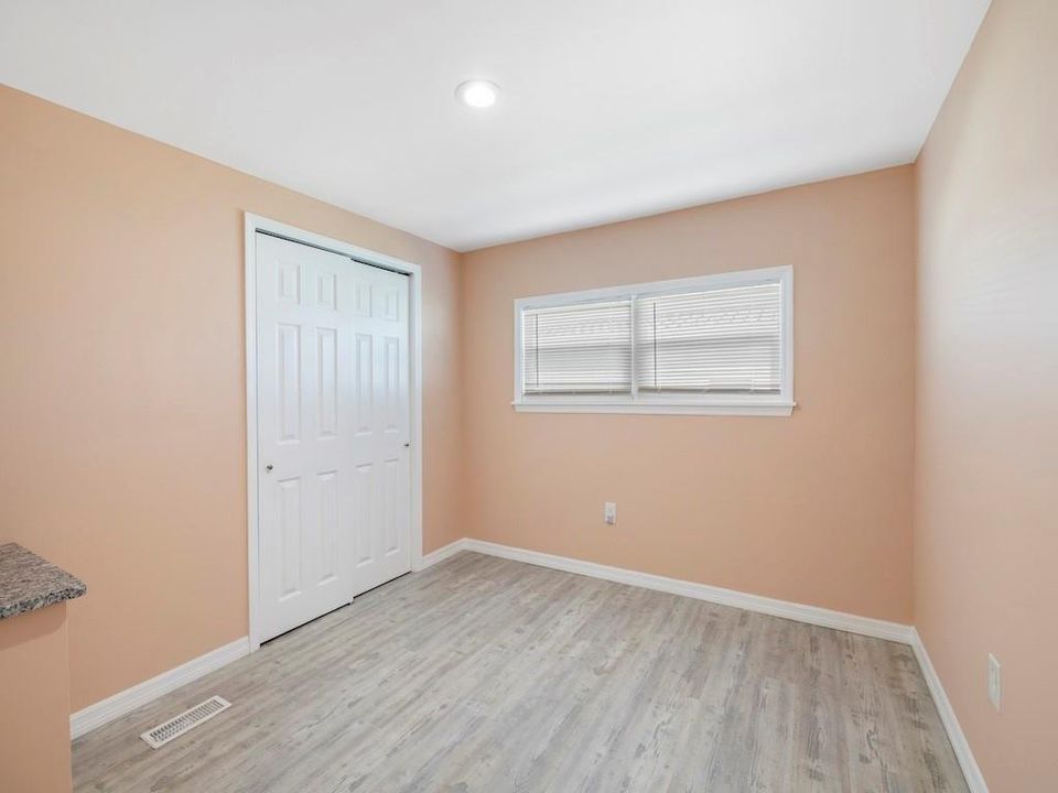 For Sale: $169,000 (2 beds, 2 baths, 1152 Square Feet)