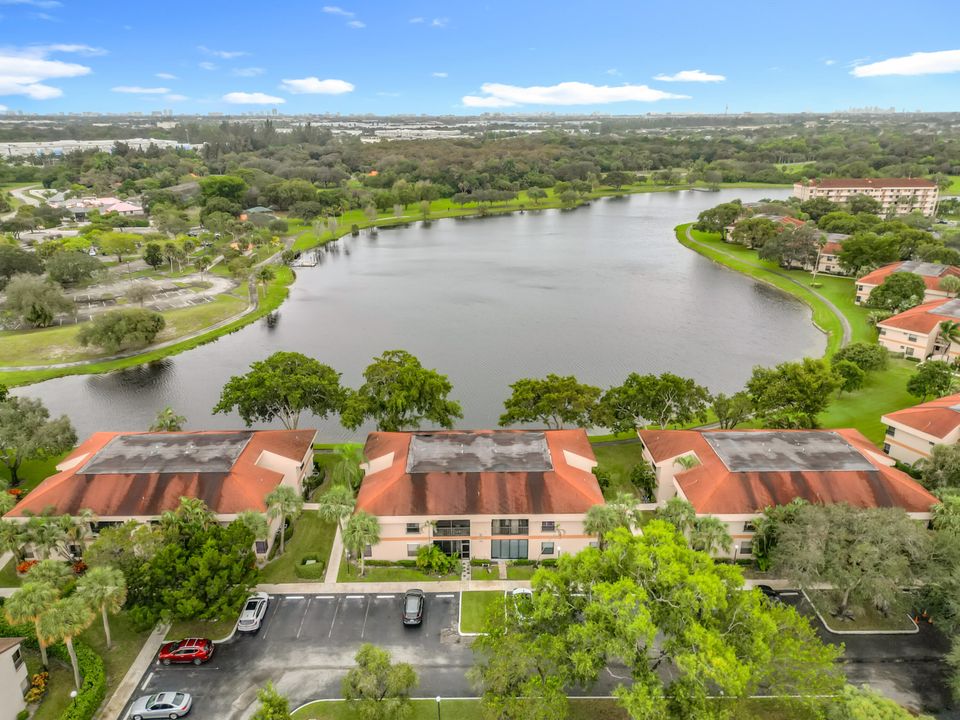 В аренду: $2,350 (3 спален, 2 ванн, 1120 Квадратных фут)