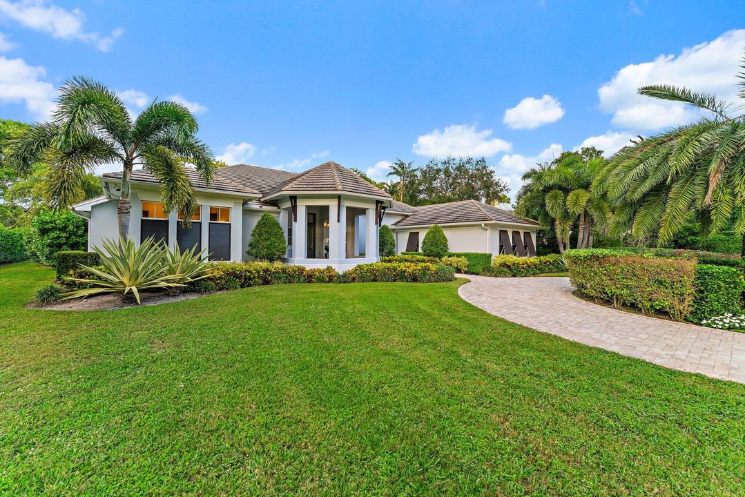 For Sale: $4,199,000 (5 beds, 3 baths, 4711 Square Feet)