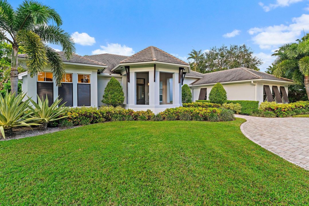 For Sale: $4,199,000 (5 beds, 3 baths, 4711 Square Feet)