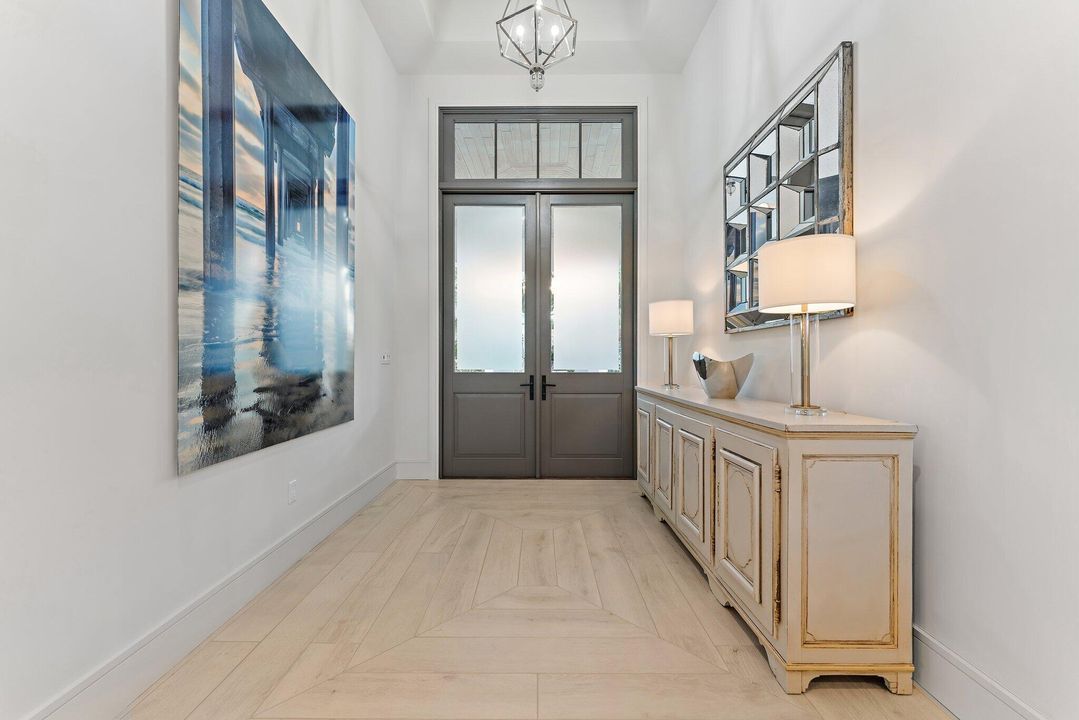 For Sale: $4,199,000 (5 beds, 3 baths, 4711 Square Feet)