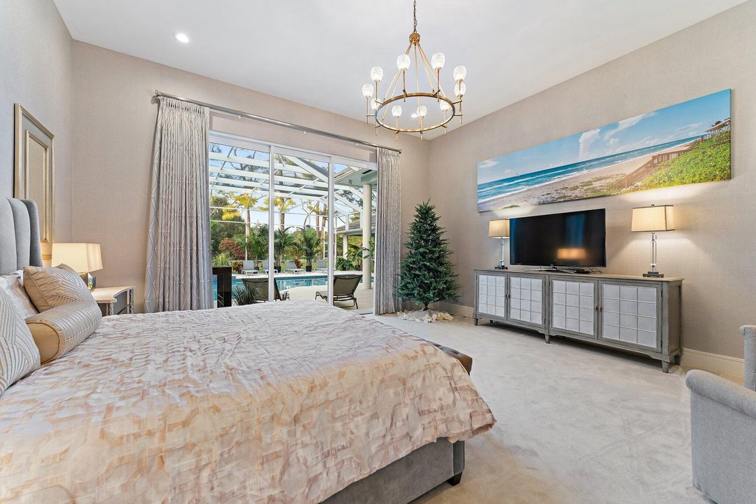 For Sale: $4,199,000 (5 beds, 3 baths, 4711 Square Feet)