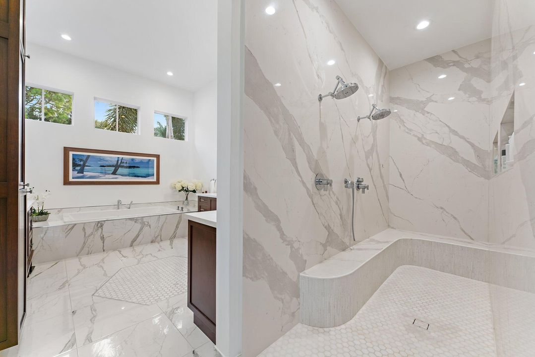 For Sale: $4,199,000 (5 beds, 3 baths, 4711 Square Feet)