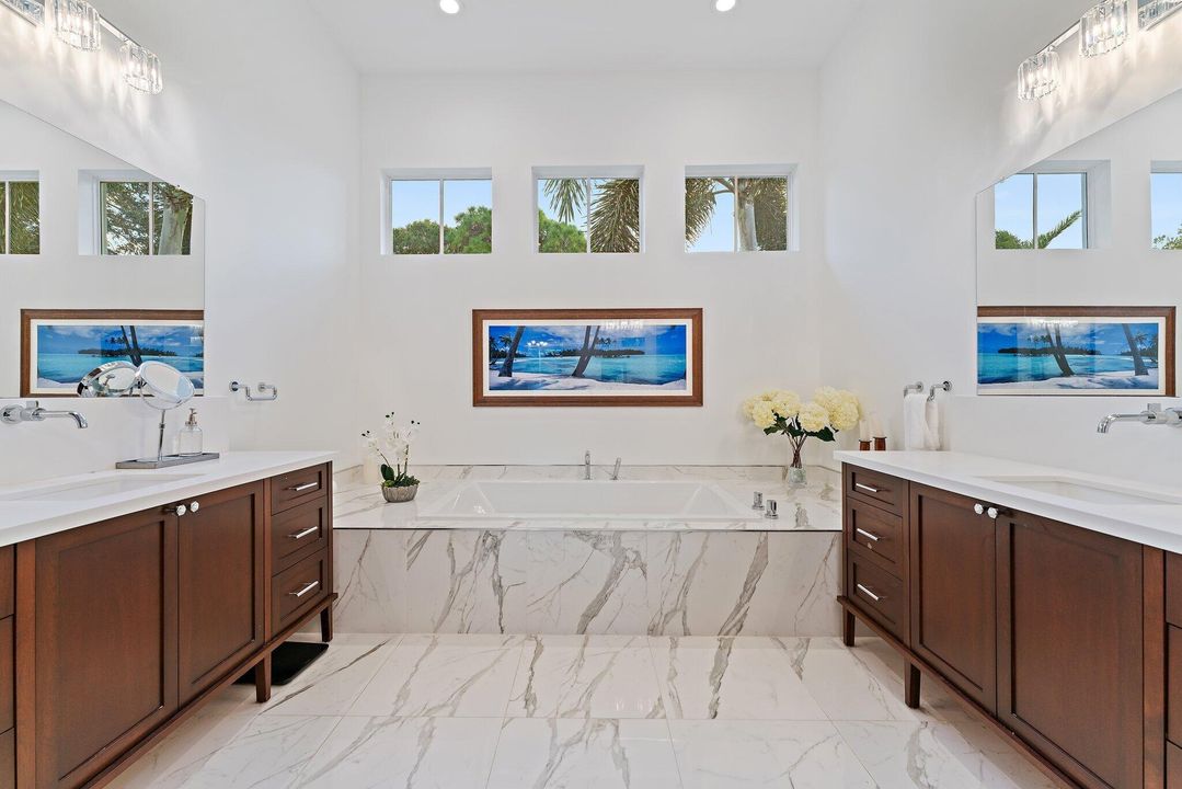 For Sale: $4,199,000 (5 beds, 3 baths, 4711 Square Feet)