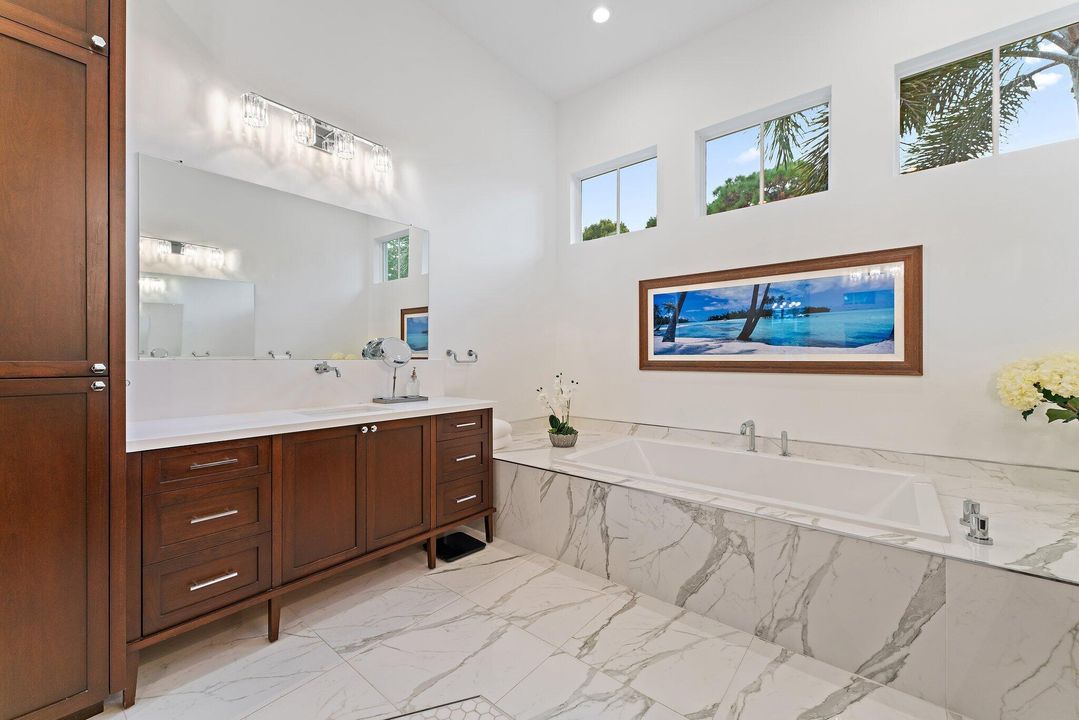 For Sale: $4,199,000 (5 beds, 3 baths, 4711 Square Feet)