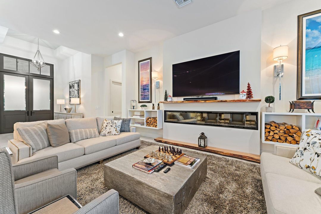 For Sale: $4,199,000 (5 beds, 3 baths, 4711 Square Feet)