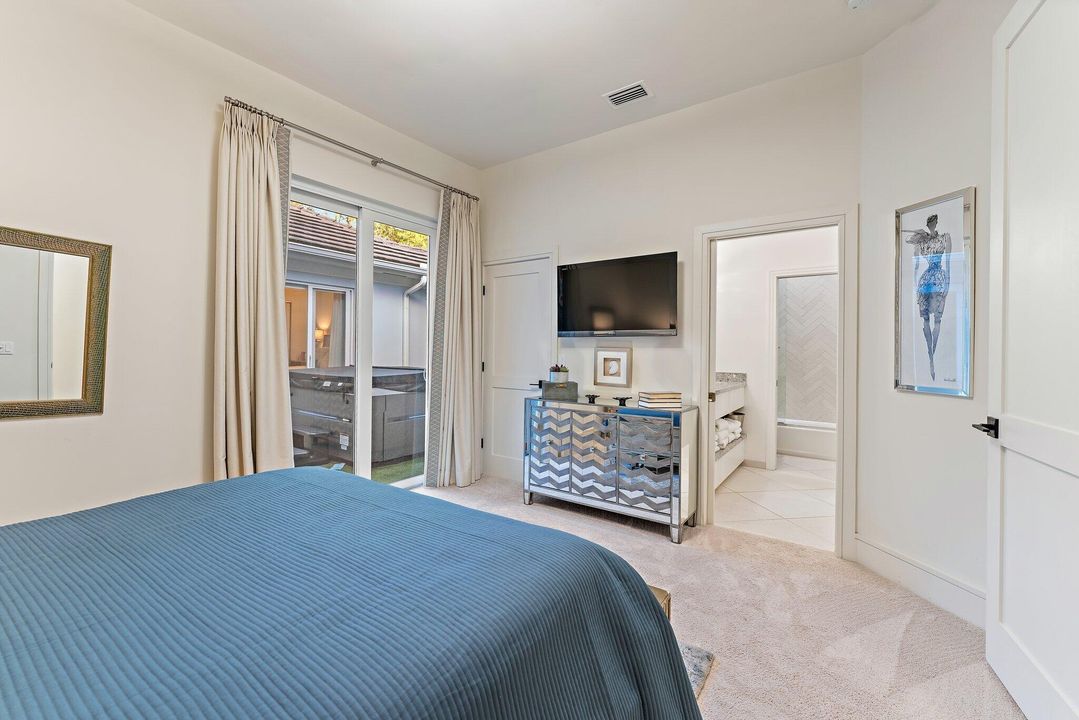 For Sale: $4,199,000 (5 beds, 3 baths, 4711 Square Feet)