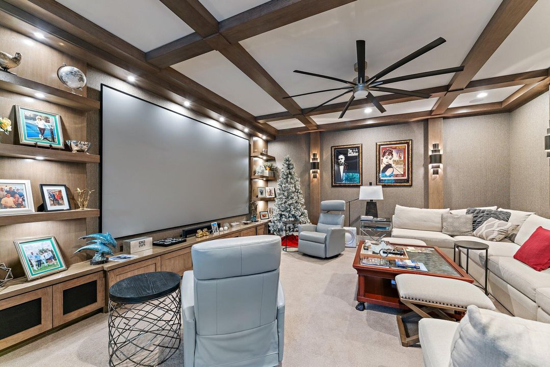 For Sale: $4,199,000 (5 beds, 3 baths, 4711 Square Feet)