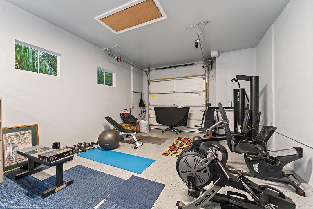 For Sale: $4,199,000 (5 beds, 3 baths, 4711 Square Feet)