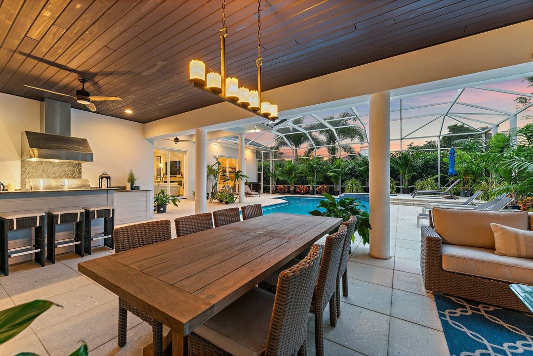 For Sale: $4,199,000 (5 beds, 3 baths, 4711 Square Feet)