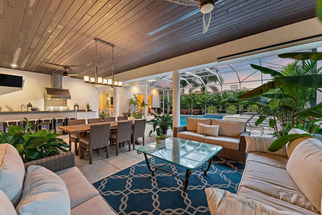 For Sale: $4,199,000 (5 beds, 3 baths, 4711 Square Feet)