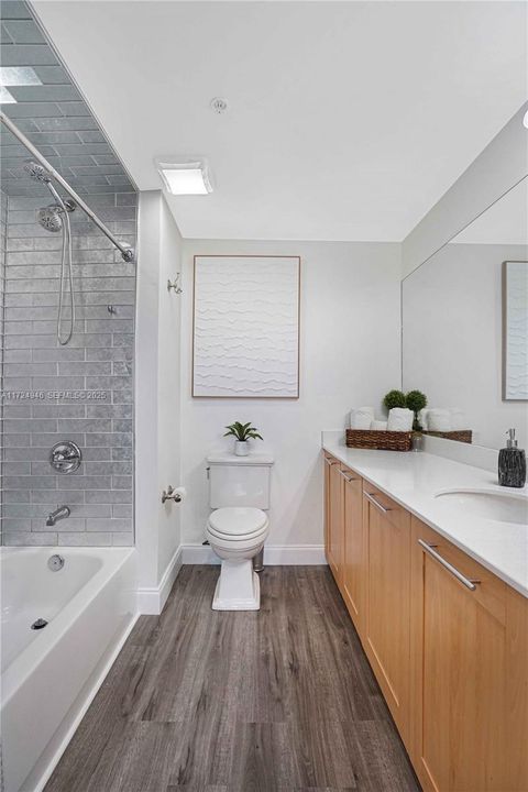 For Rent: $3,500 (2 beds, 2 baths, 1246 Square Feet)