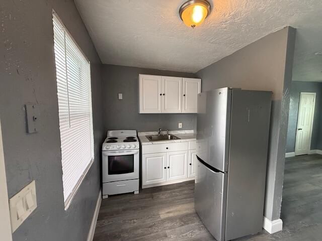 For Rent: $1,650 (1 beds, 1 baths, 927 Square Feet)