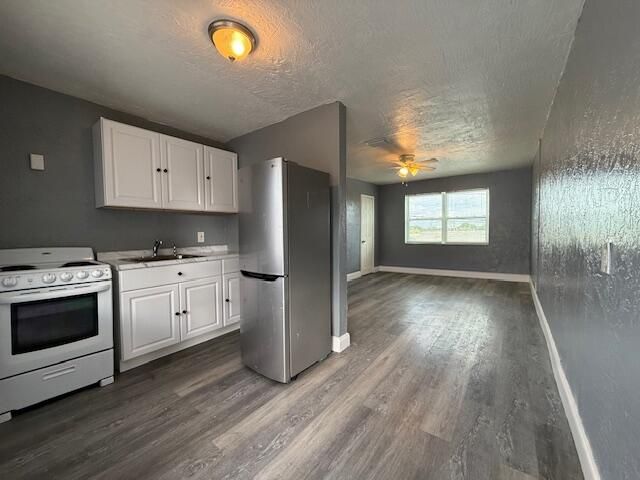 For Rent: $1,650 (1 beds, 1 baths, 927 Square Feet)