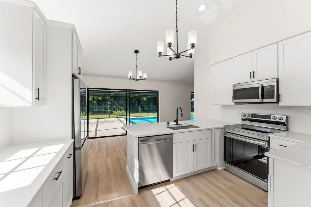 En Venta: $439,900 (3 camas, 2 baños, 1749 Pies cuadrados)