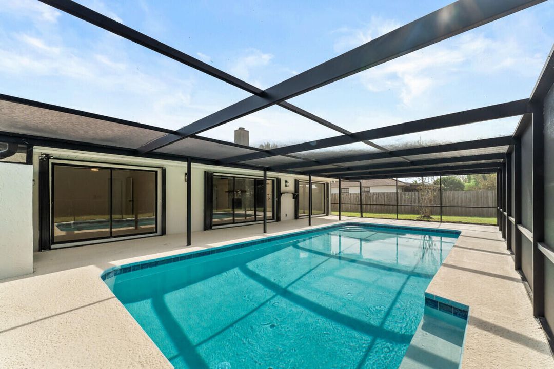 En Venta: $439,900 (3 camas, 2 baños, 1749 Pies cuadrados)