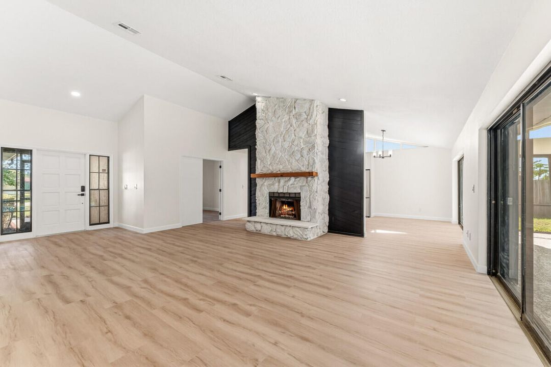 En Venta: $439,900 (3 camas, 2 baños, 1749 Pies cuadrados)