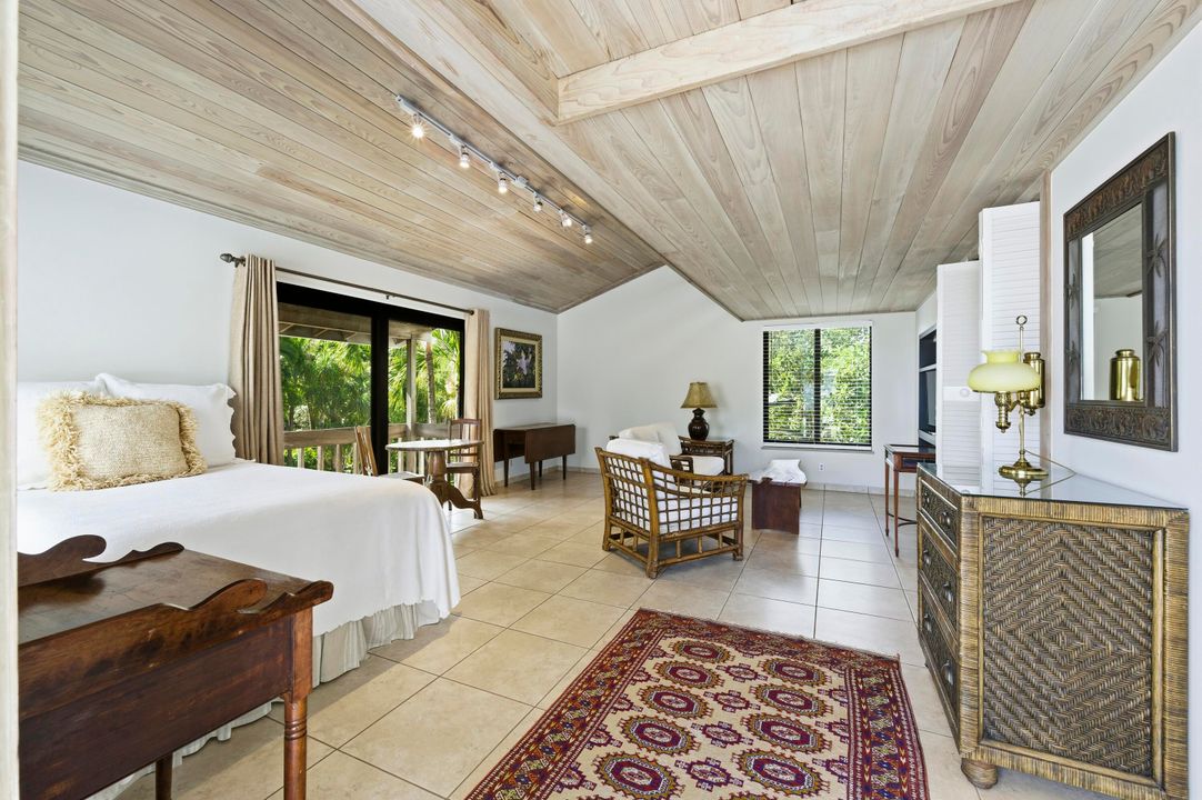 出租: $35,000 (5 贝兹, 2 浴室, 3505 平方英尺)