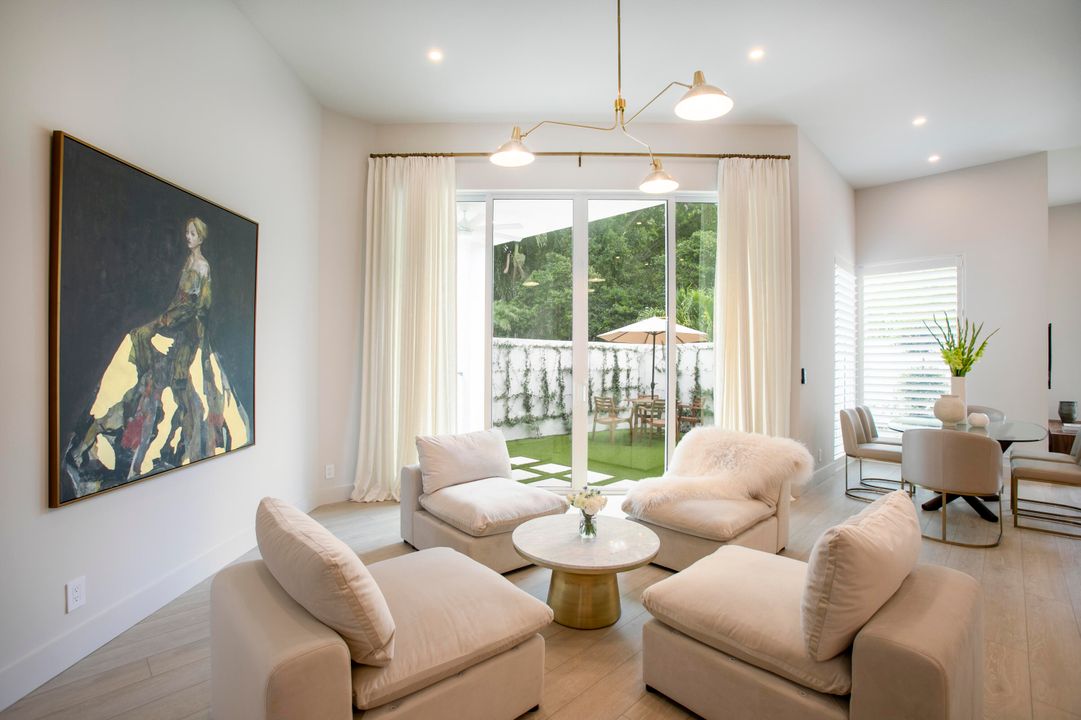 En Renta: $20,000 (3 camas, 3 baños, 2178 Pies cuadrados)