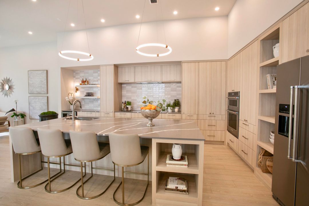 En Renta: $20,000 (3 camas, 3 baños, 2178 Pies cuadrados)