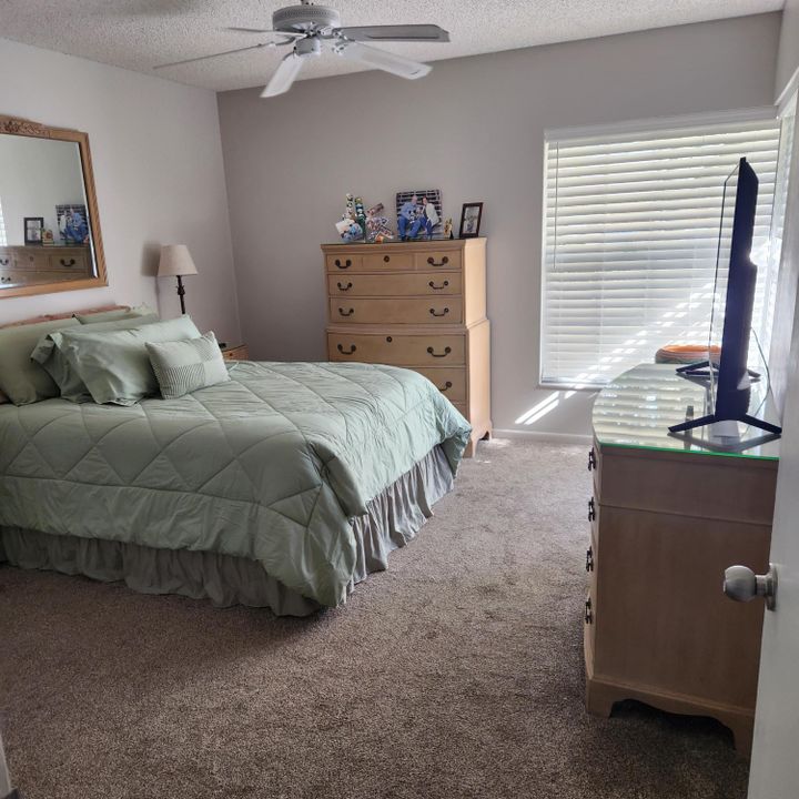 En Venta: $809,000 (3 camas, 2 baños, 1647 Pies cuadrados)