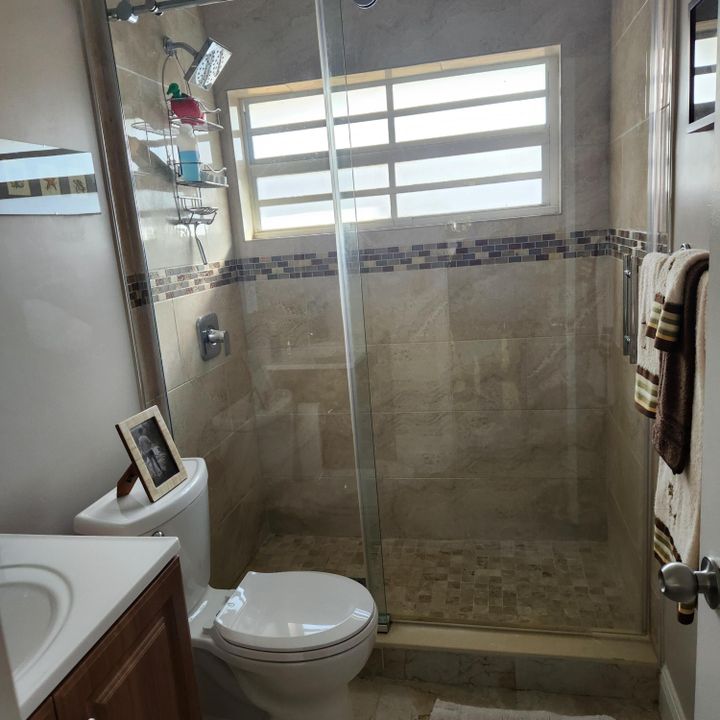 En Venta: $809,000 (3 camas, 2 baños, 1647 Pies cuadrados)