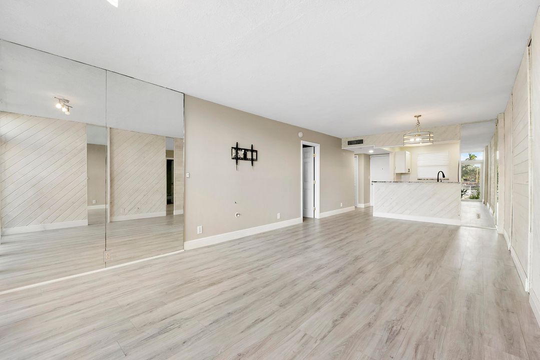 В аренду: $2,000 (1 спален, 1 ванн, 648 Квадратных фут)