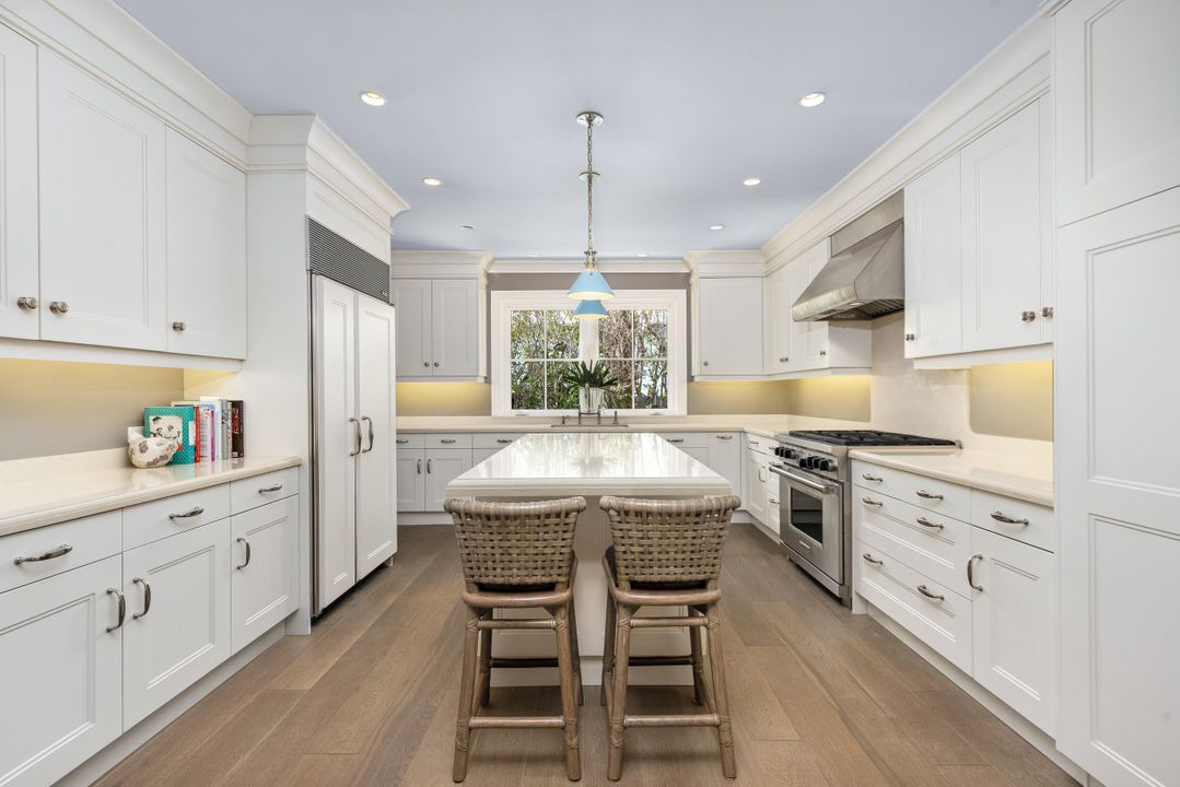 For Sale: $13,900,000 (4 beds, 5 baths, 3489 Square Feet)