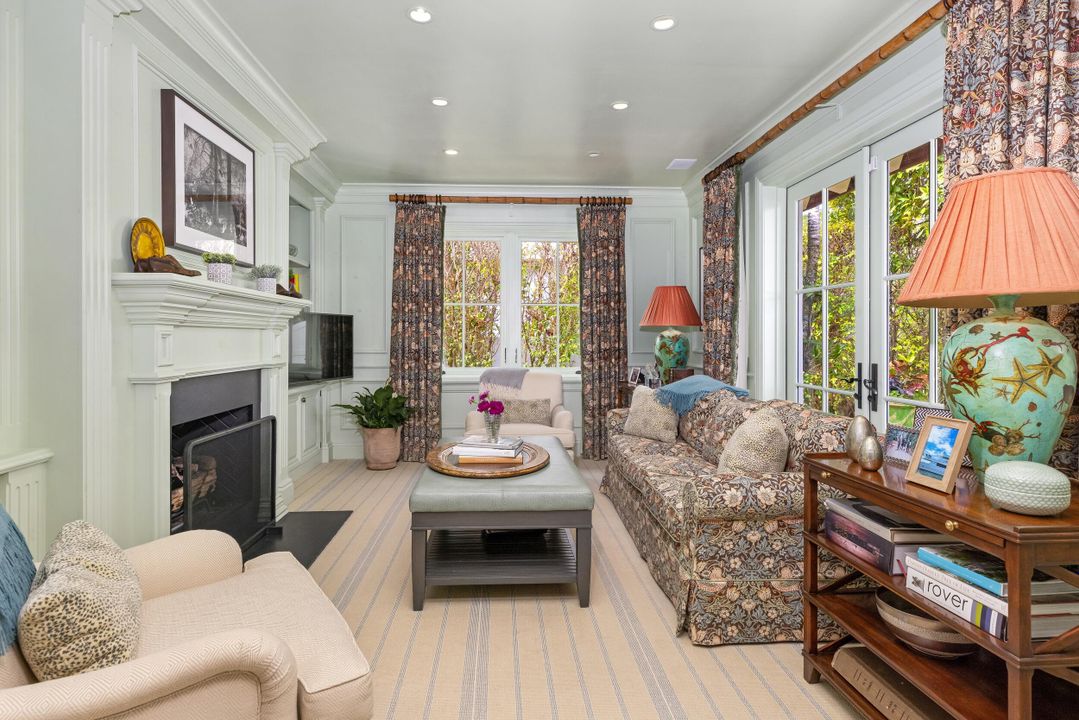 For Sale: $13,900,000 (4 beds, 5 baths, 3489 Square Feet)