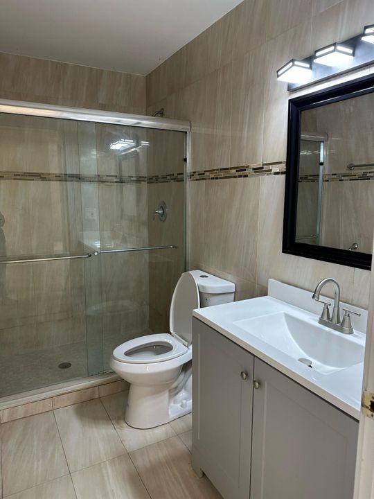 На продажу: $149,900 (2 спален, 2 ванн, 1197 Квадратных фут)