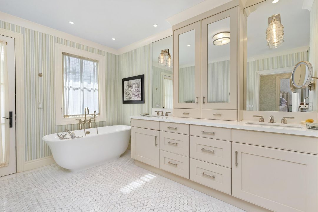 For Sale: $13,900,000 (4 beds, 5 baths, 3489 Square Feet)