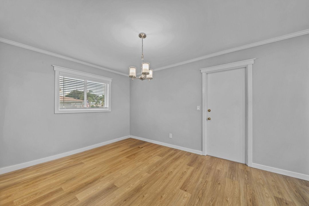 For Sale: $385,000 (3 beds, 2 baths, 1545 Square Feet)