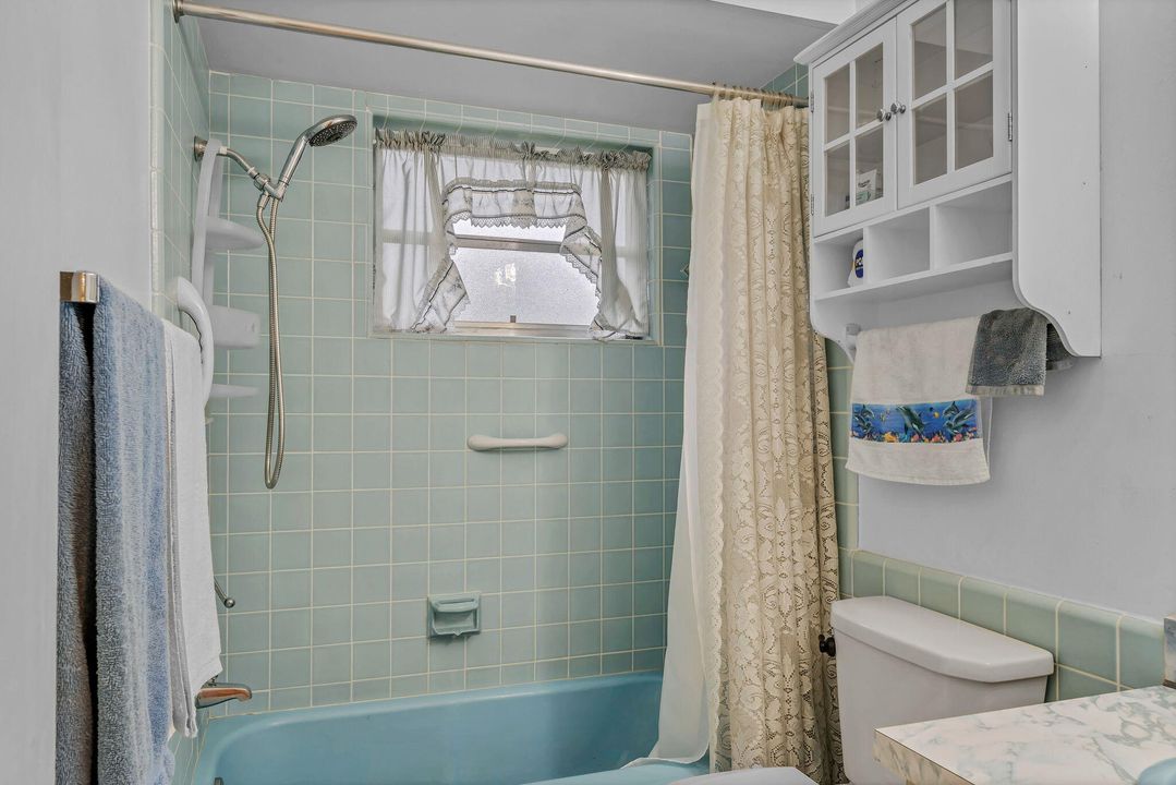 For Sale: $385,000 (3 beds, 2 baths, 1545 Square Feet)