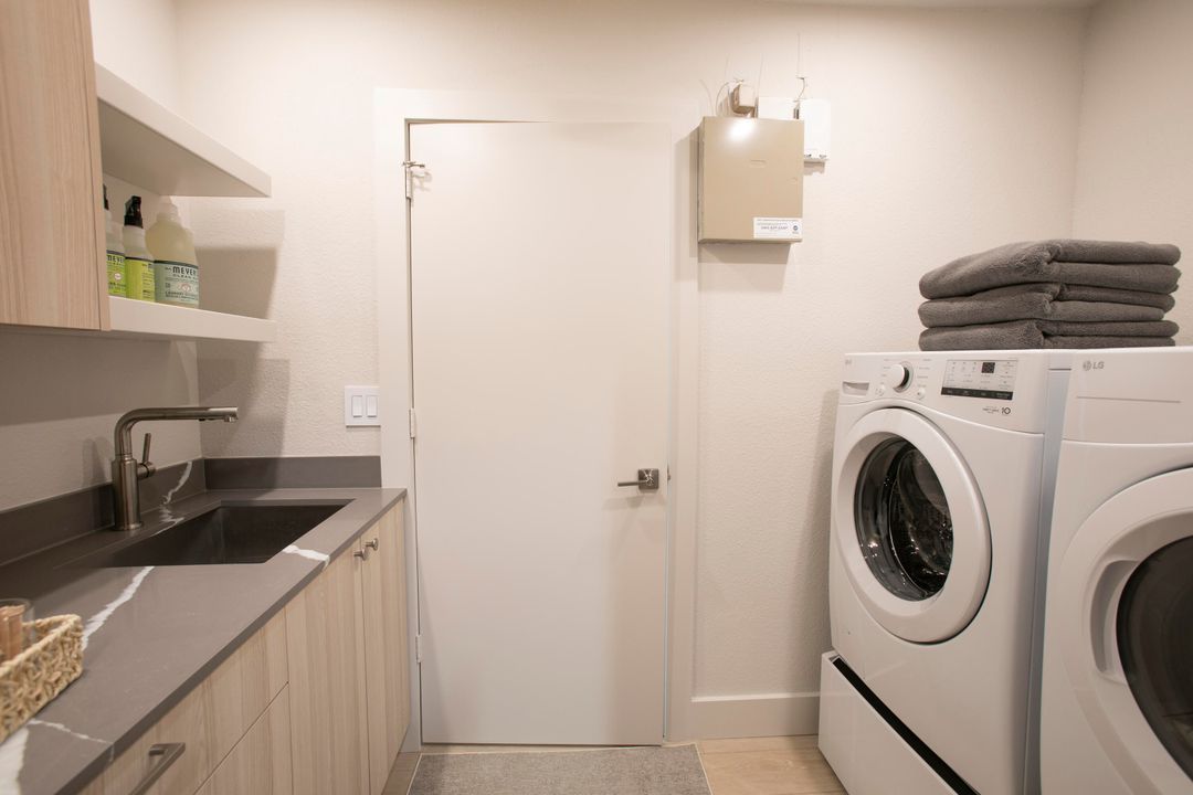 En Renta: $20,000 (3 camas, 3 baños, 2178 Pies cuadrados)