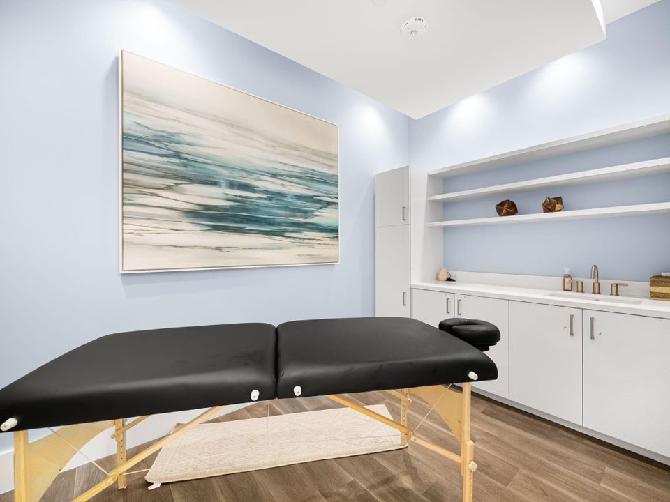 На продажу: $450,000 (2 спален, 2 ванн, 1969 Квадратных фут)