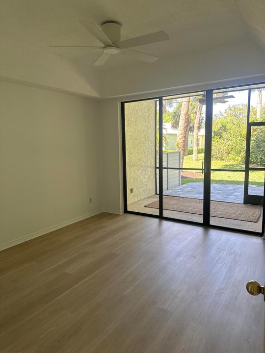 For Sale: $265,000 (2 beds, 2 baths, 1125 Square Feet)