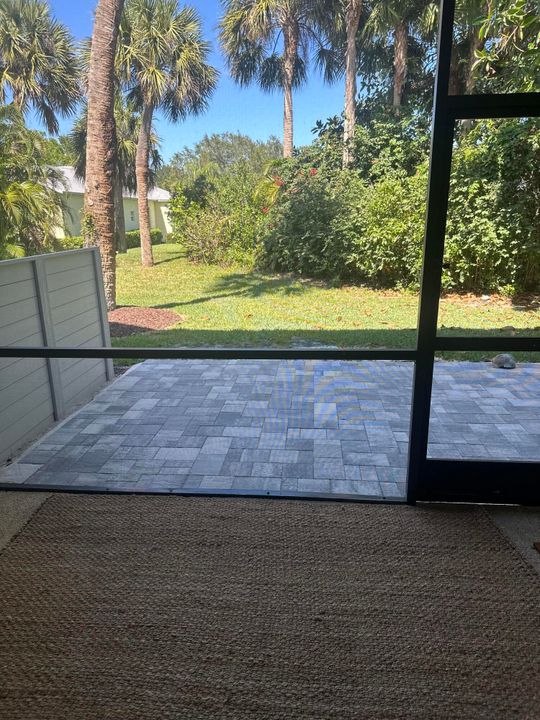 For Sale: $265,000 (2 beds, 2 baths, 1125 Square Feet)