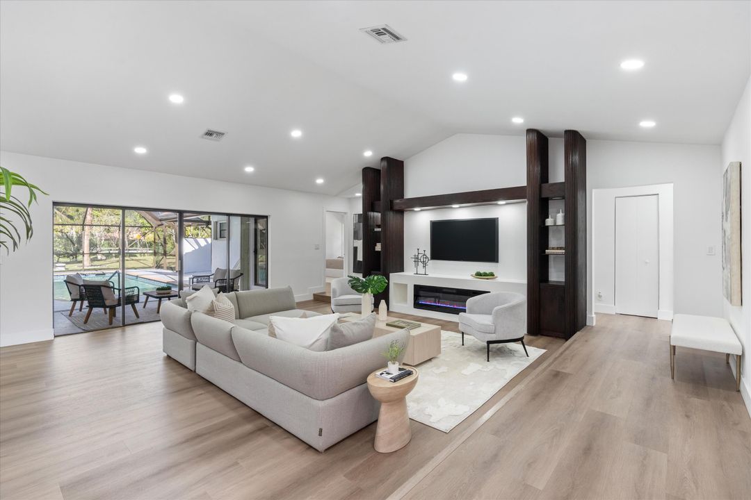 待售: $997,500 (5 贝兹, 3 浴室, 2530 平方英尺)