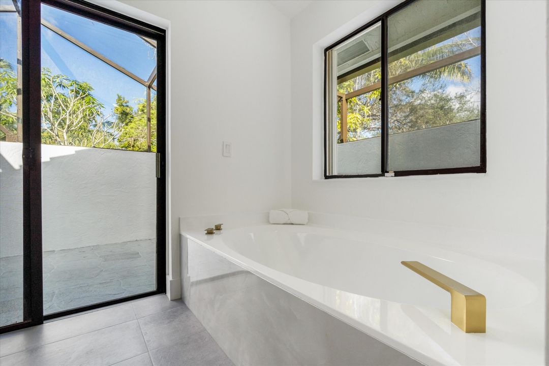 待售: $997,500 (5 贝兹, 3 浴室, 2530 平方英尺)