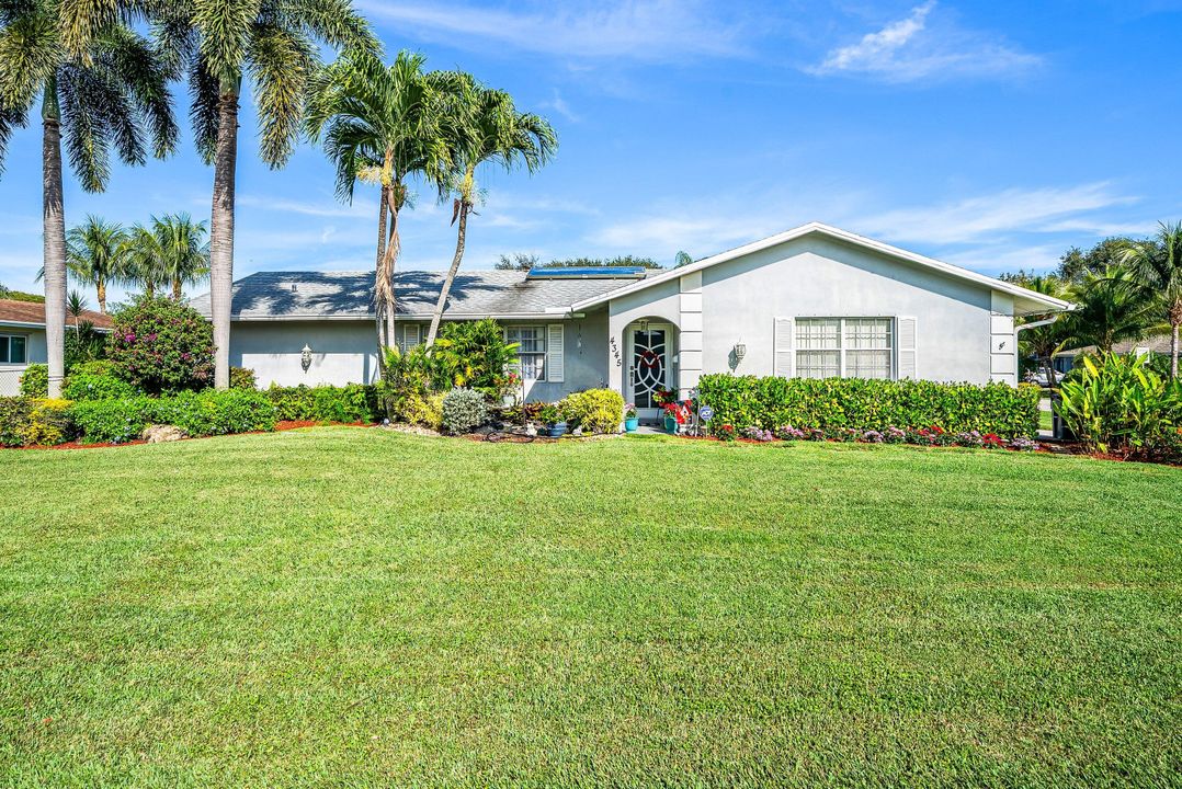Active With Contract: $599,000 (3 beds, 2 baths, 1693 Square Feet)