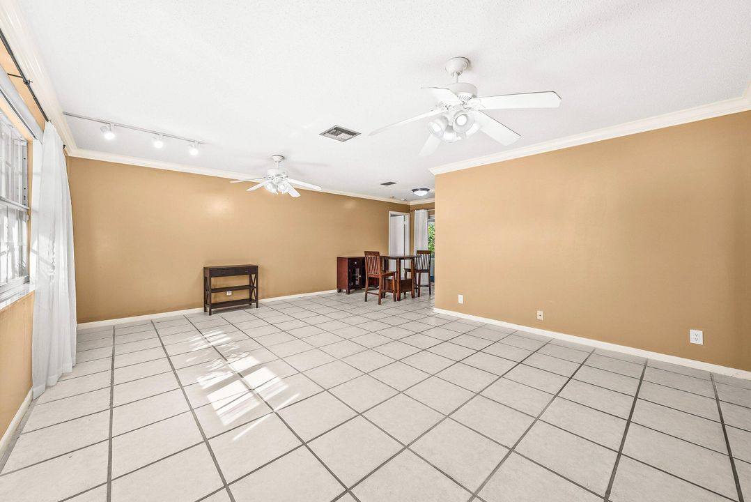 Active With Contract: $599,000 (3 beds, 2 baths, 1693 Square Feet)