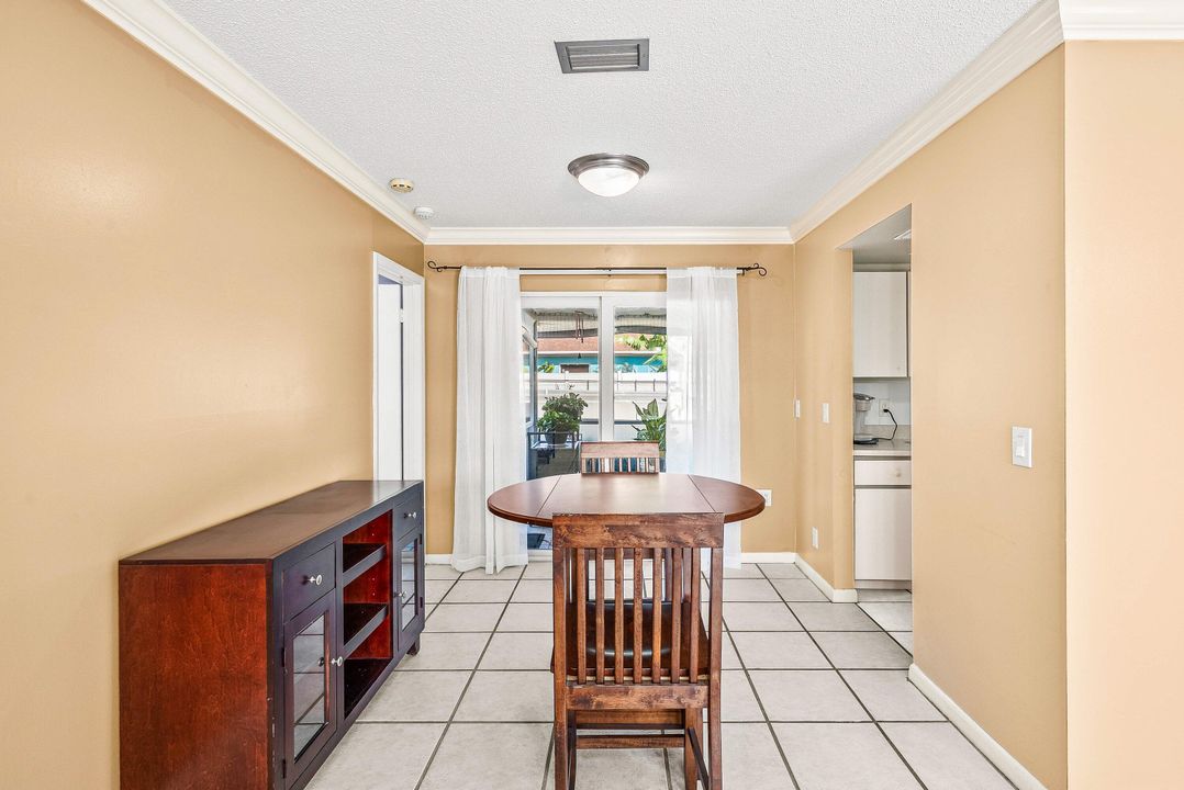 Active With Contract: $599,000 (3 beds, 2 baths, 1693 Square Feet)